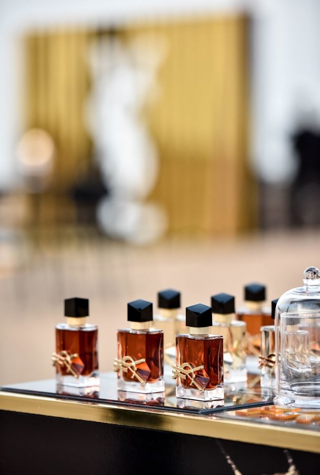 Yves Saint Laurent Beauté تحتفل بإطلاق عطر LIBRE LE PARFUM الجديد في دول الخليج