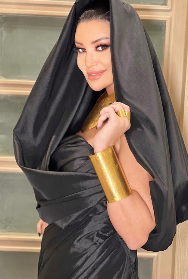 أروى جودى بمجوهرات من الذهب الخاطف للأنظار