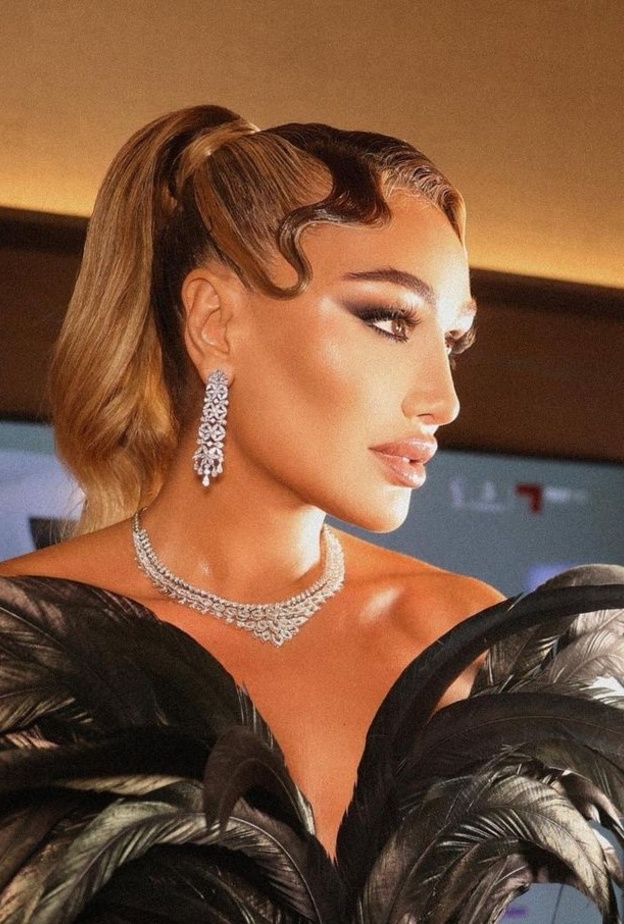 4 صيحات في عالم الجمال يمكنك إستلهامها من أحدث إطلالات مايا دياب