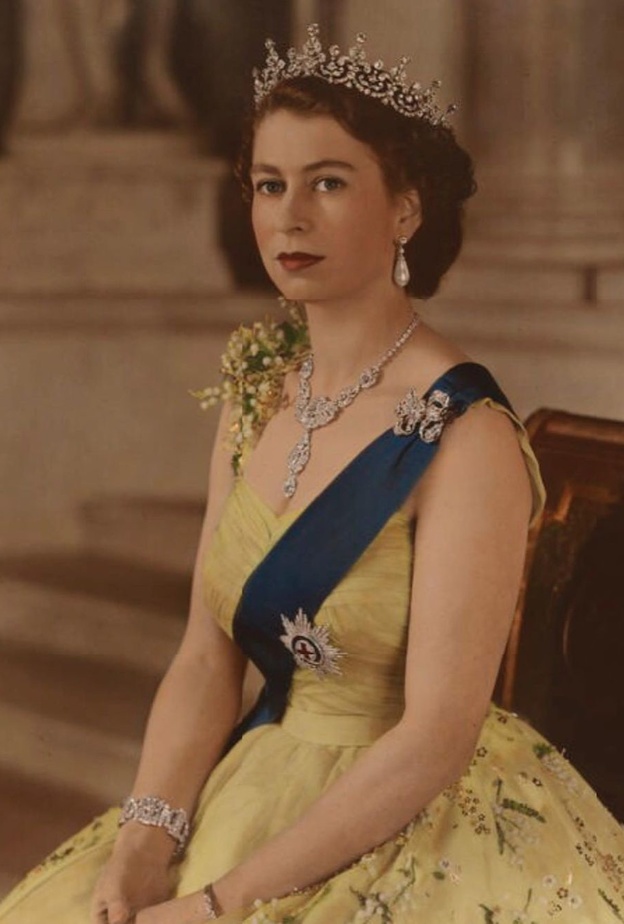 ما هو السر وراء هدية زفاف الأمير فيليب للملكة إليزابيث الثانية؟