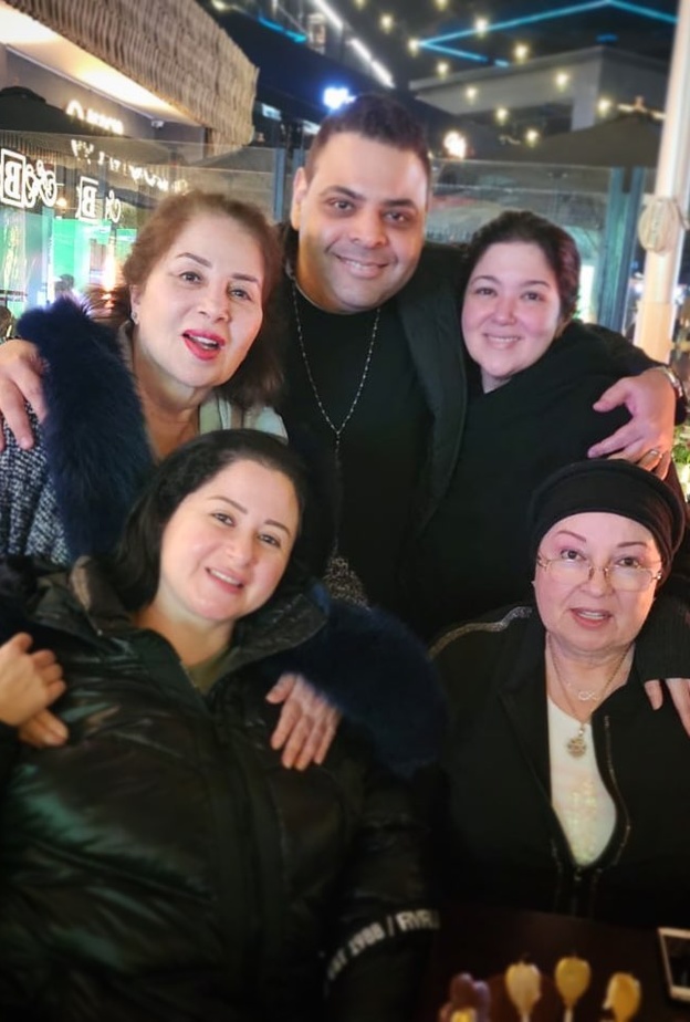 أسرة نور الشريف