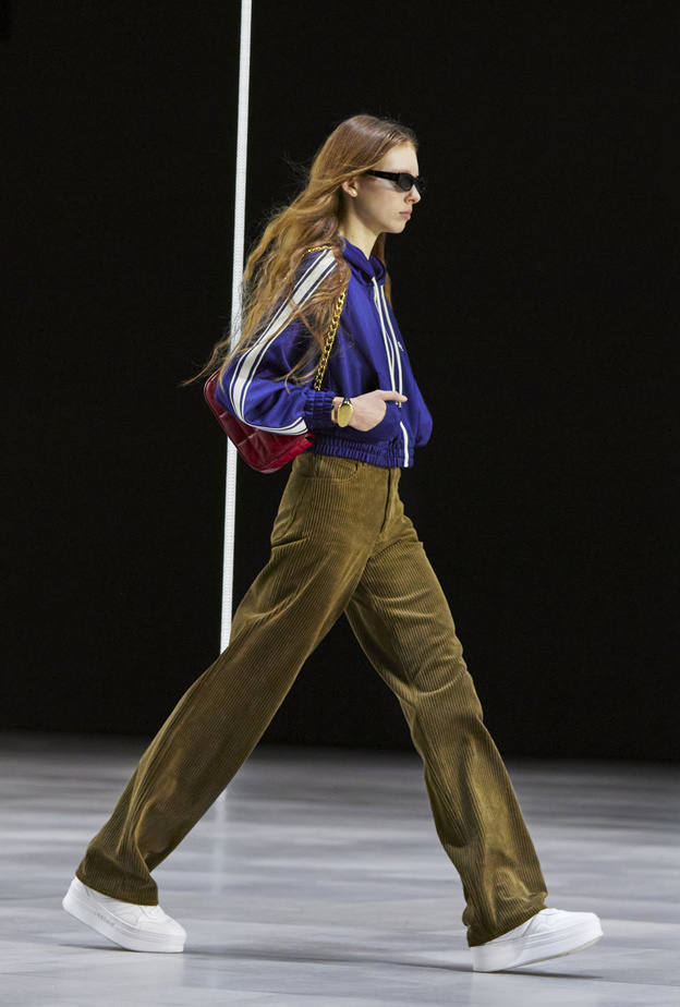 4 موديلات بناطيل مريحة ومناسبة لحضورك مباريات كأس العالم 2022