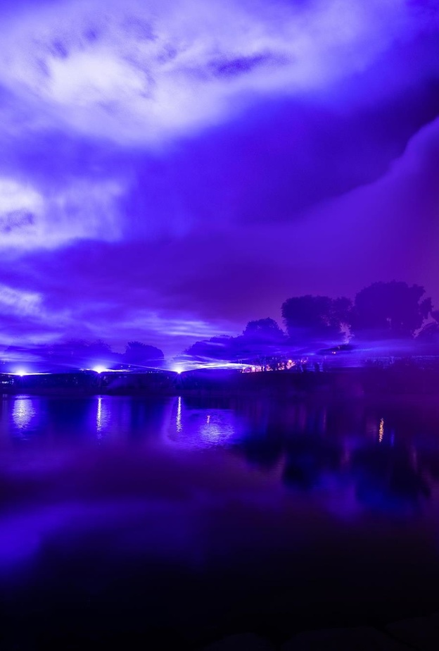 عرض ساحر لـ 2000 طائرة درون في انطلاق فعاليات نور الرياض