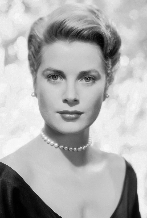 Grace Kelly الصورة من موقع wikipedia