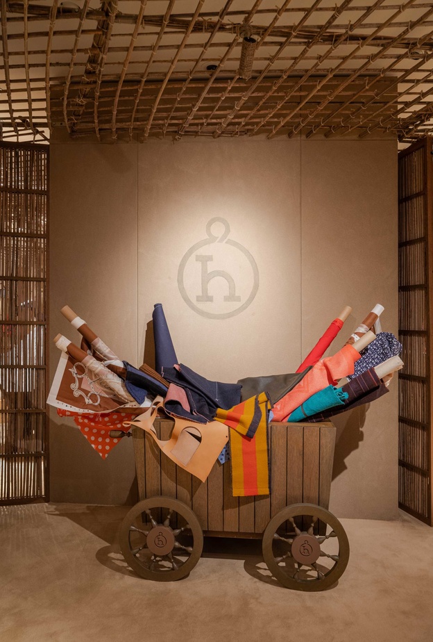 سوق petit h في متجر هيرمس يحطّ رحاله في دبي