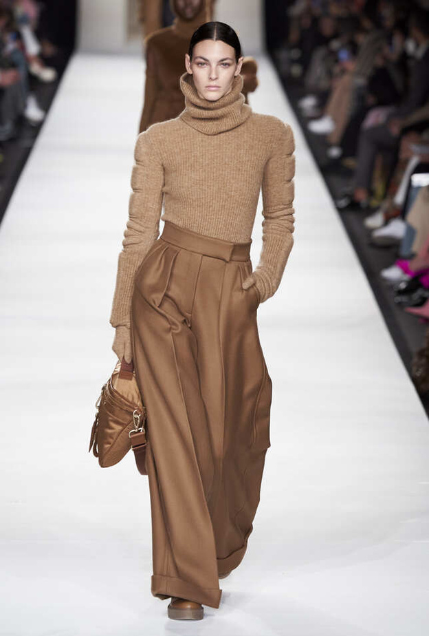 بلايز صوفية مميّزة للوك خريفي لافت من MAx Mara