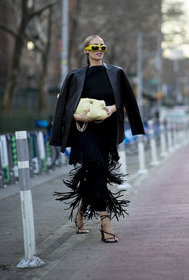 تنسيق الجاكيت الجلد صيحة خريفية لافتة بأسلوب Street style