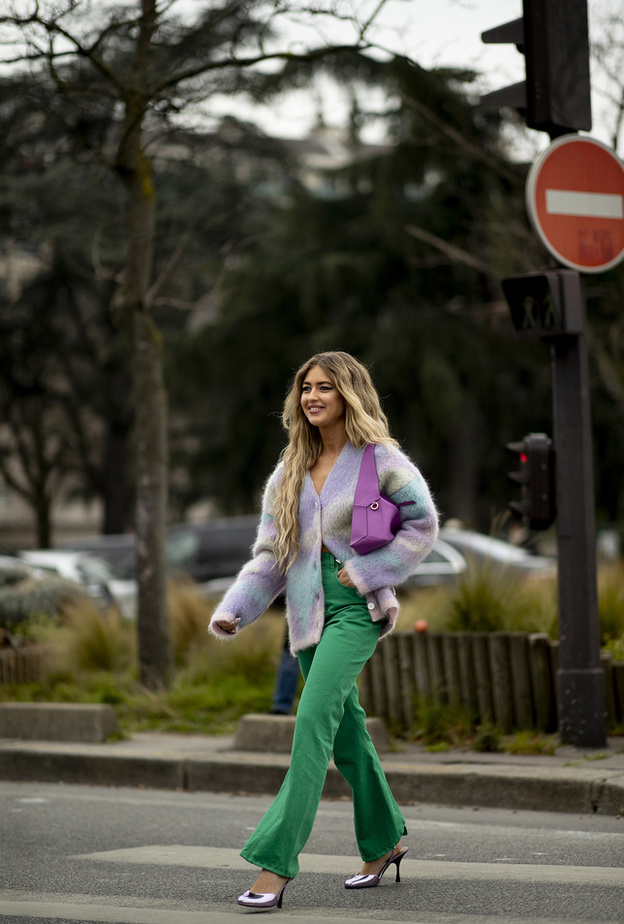 تنسيق السروال الملون صيحة خريفية لافتة من Street style