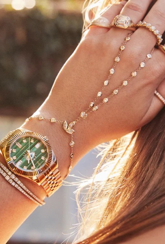 الصورة من موقع Jacquie Aiche