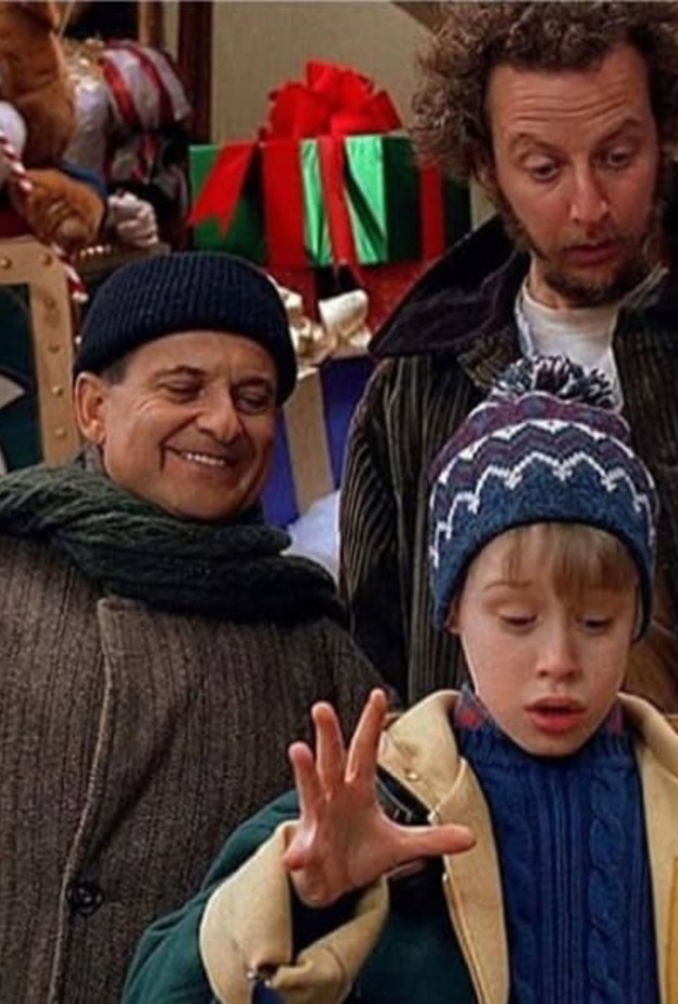 فيلم "Home Alone"
