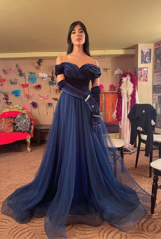 زينة مكي بإطلالة جديدة