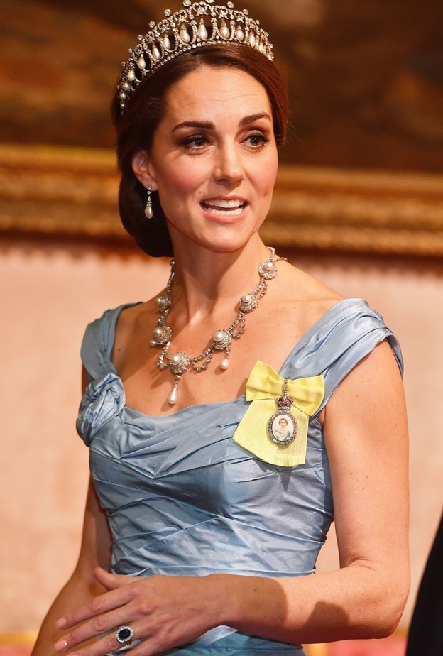 هل ترتدي كيت ميدلتون تاج ديانا الأيقوني في أول مأدبة رسمية كأميرة ويلز؟