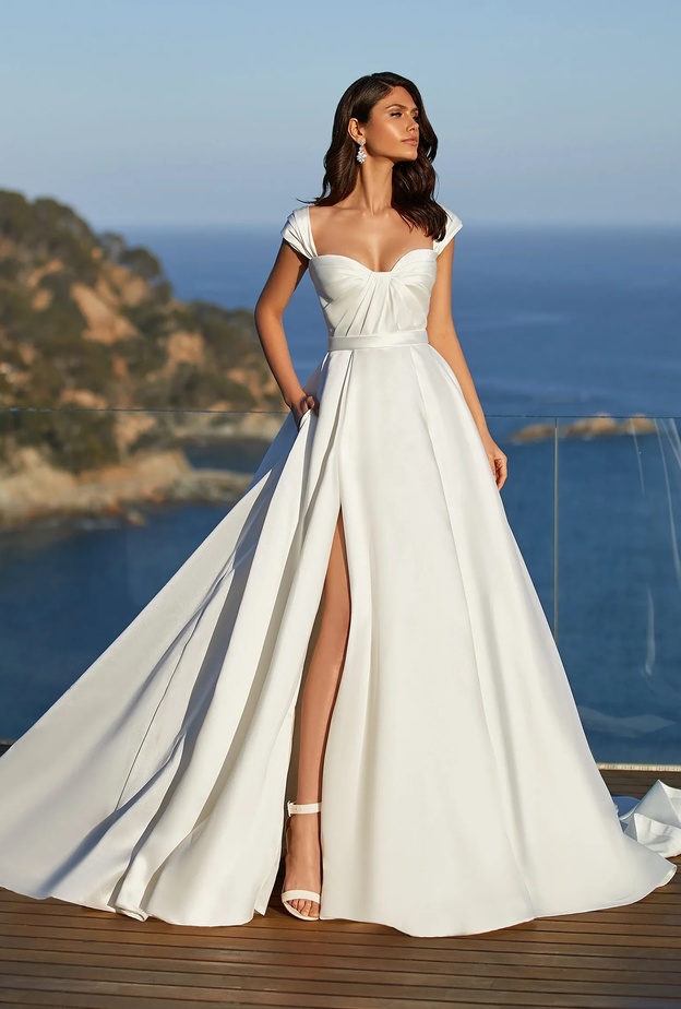 دليلك لاختيار فستان زفاف ناعم لحفل زفاف بسيط