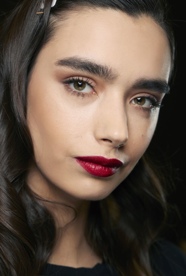 تحلمين برموش طويلة؟ إليك هذه النصائح والطرق السهلة