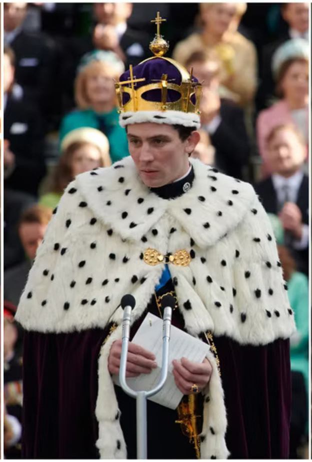 مناسبات أظهر فيها مسلسل The Crown أفراد العائلة المالكة كآباء وأمهات غير مباليين أو جيدين