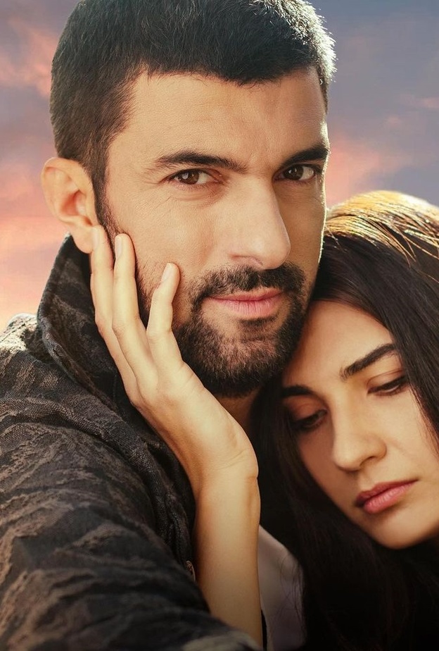 توبا بويوكستون وإنجين أكيوريك