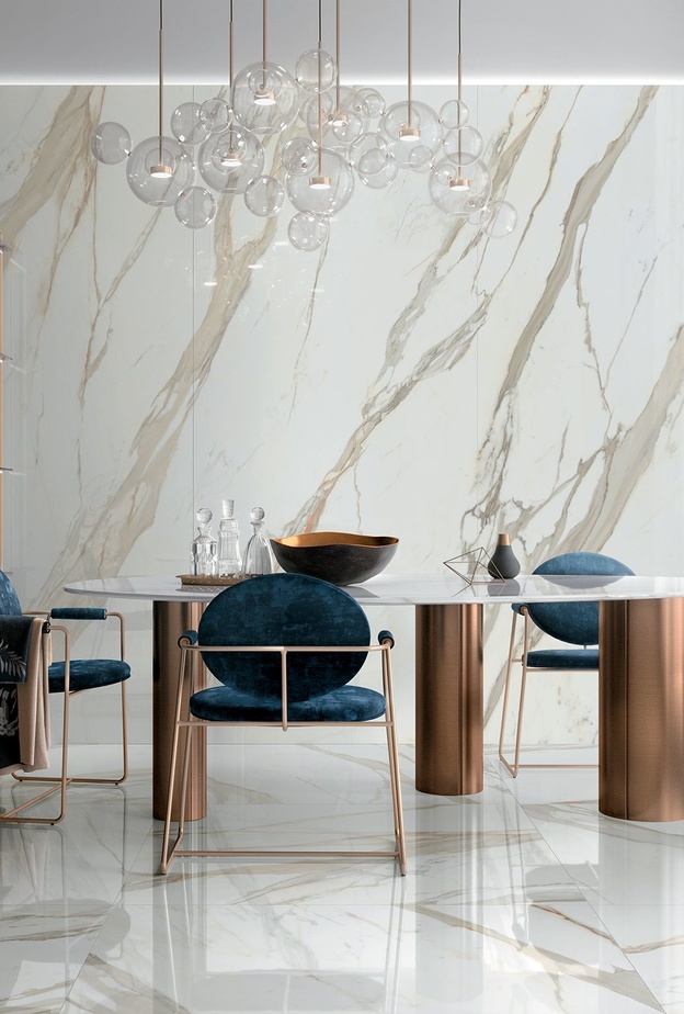 الرخام الفاخر في ديكورات غرفة طعام عصرية