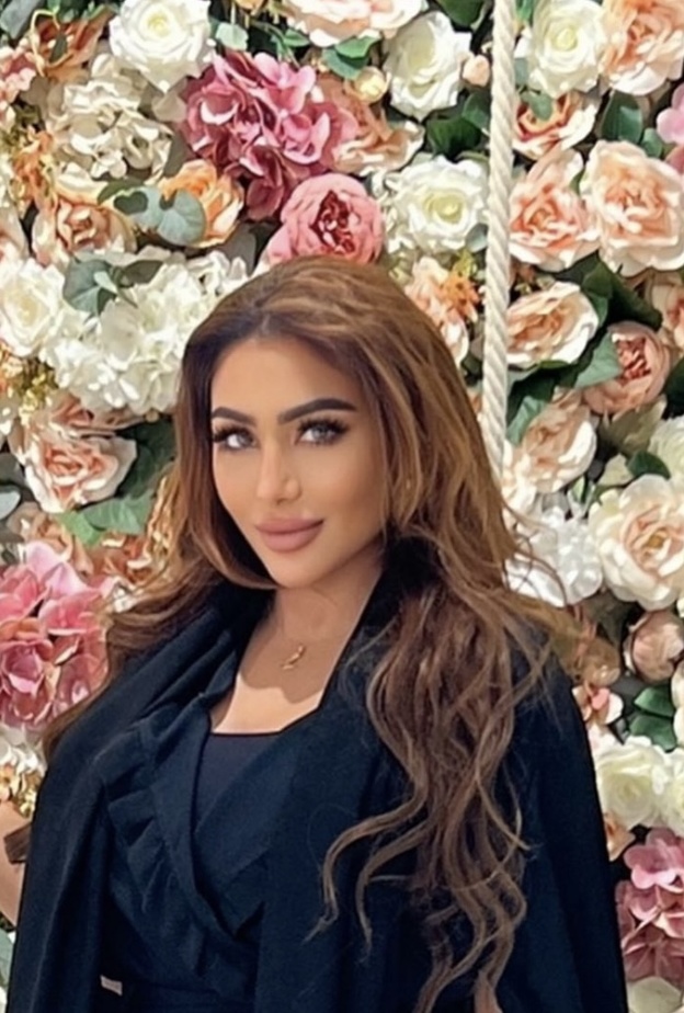 الرسامة هبة فيصل إسماعيل في حوار حصري مع مجلة هي