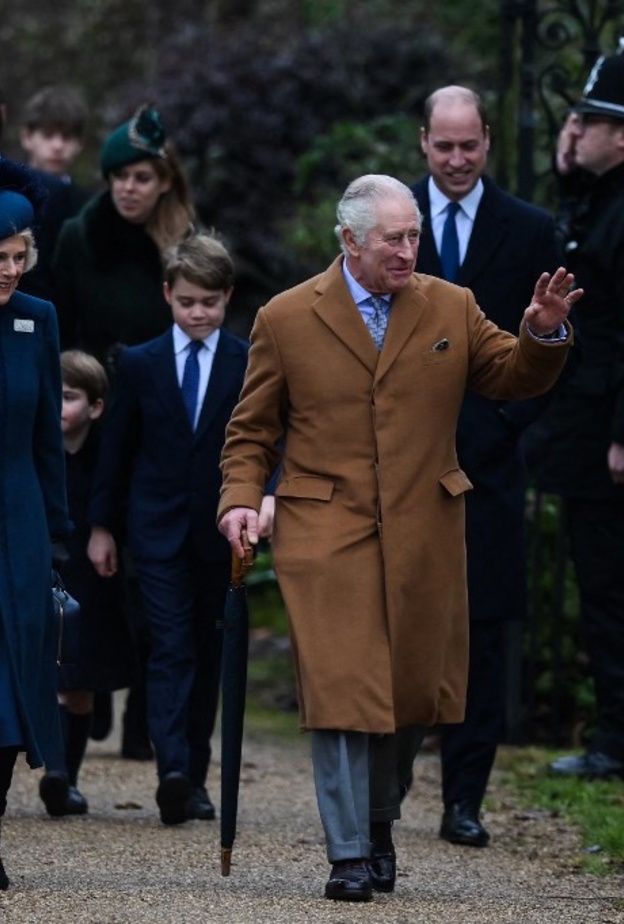 تشارلز ملكا لبريطانيا بعد اكثر من 60 عاما لولاية العهد