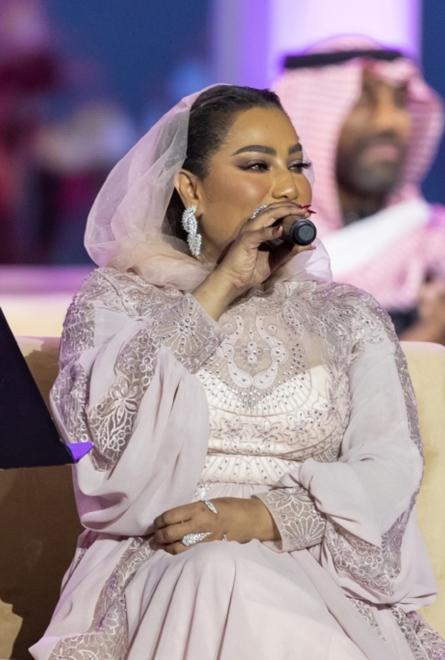 ذات الجماهيرية الضخمة الفنانة موضي الشمراني في موسم الرياض