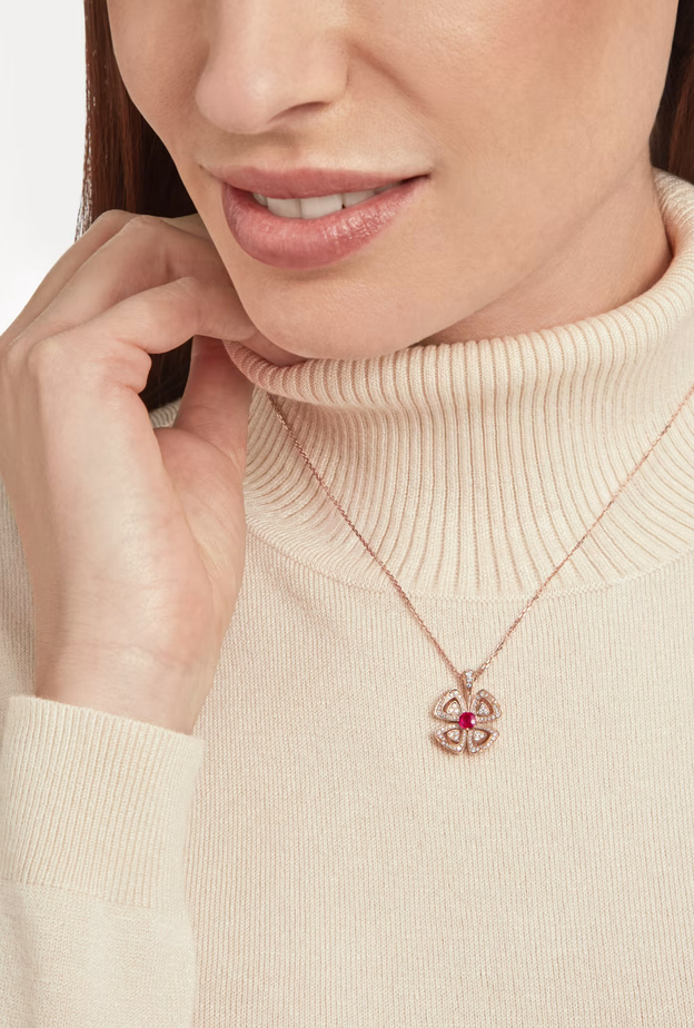 أيّ حجر نختار الروبي أم الروبليت...وما هو الفرق بينهما؟