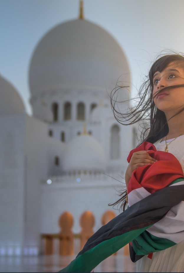 فخر واعتزاز بعيد الاتحاد.