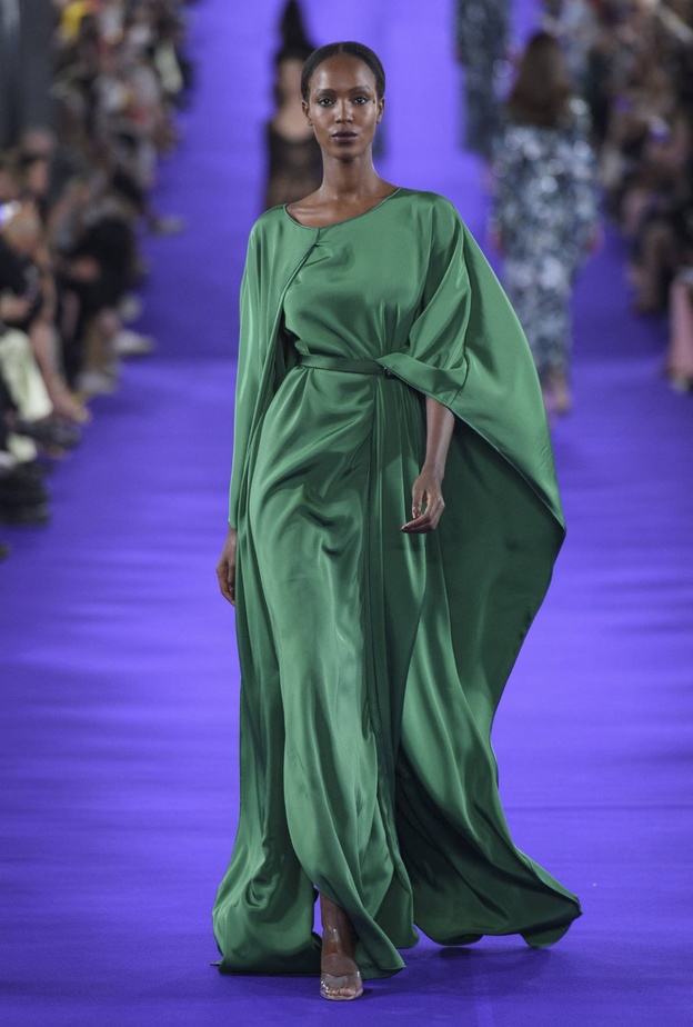 فساتين خطوبة باللون الاخضر@alexismabille