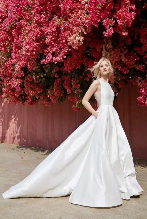 فساتين زفاف مع جيوب@jennyyoo