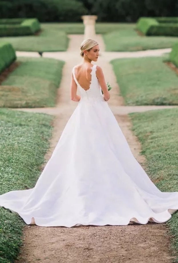 فساتين زفاف a line