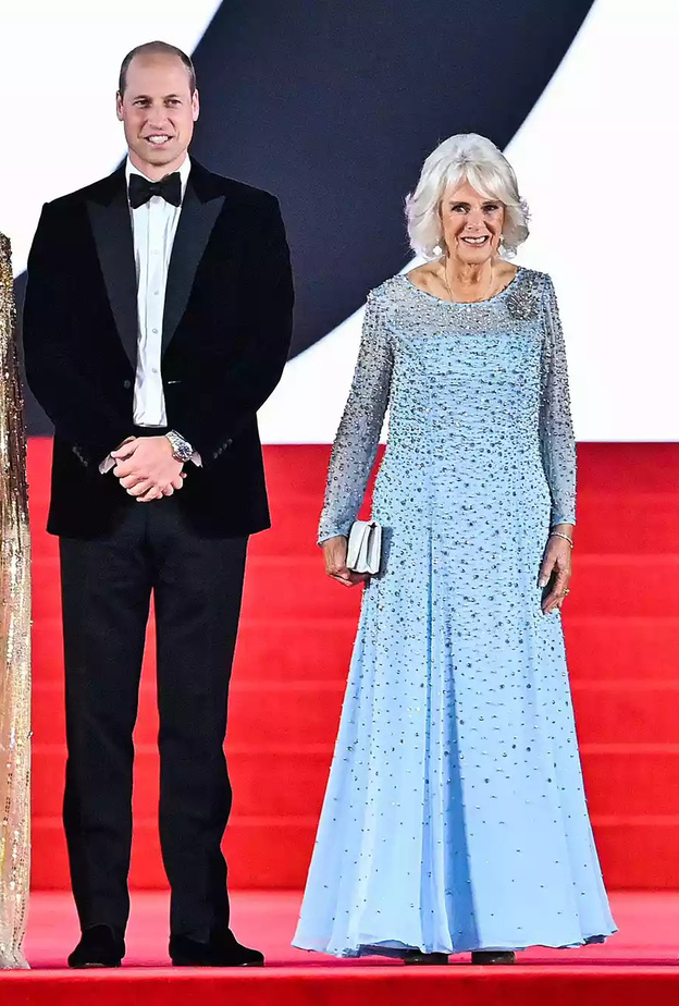 في عام 2021 ، عاد أفراد العائلة المالكة لحضور العرض الأول لفيلم بوند