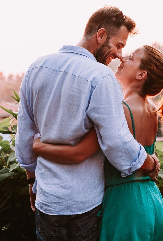 كيف تجعلين زوجكِ لا يرى سواكِ