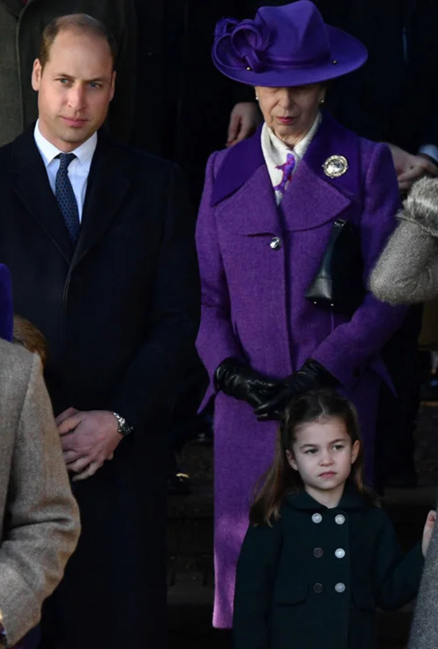 كيف يتوقع أن تكون عطلة أعياد الميلاد الأولى للعائلة المالكة البريطانية بدون الملكة