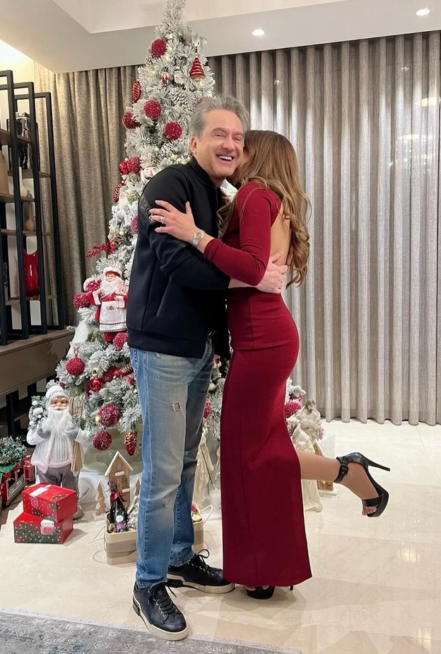 مروان خوري مع زوجته في لقطة رومانسية بعد الزواج