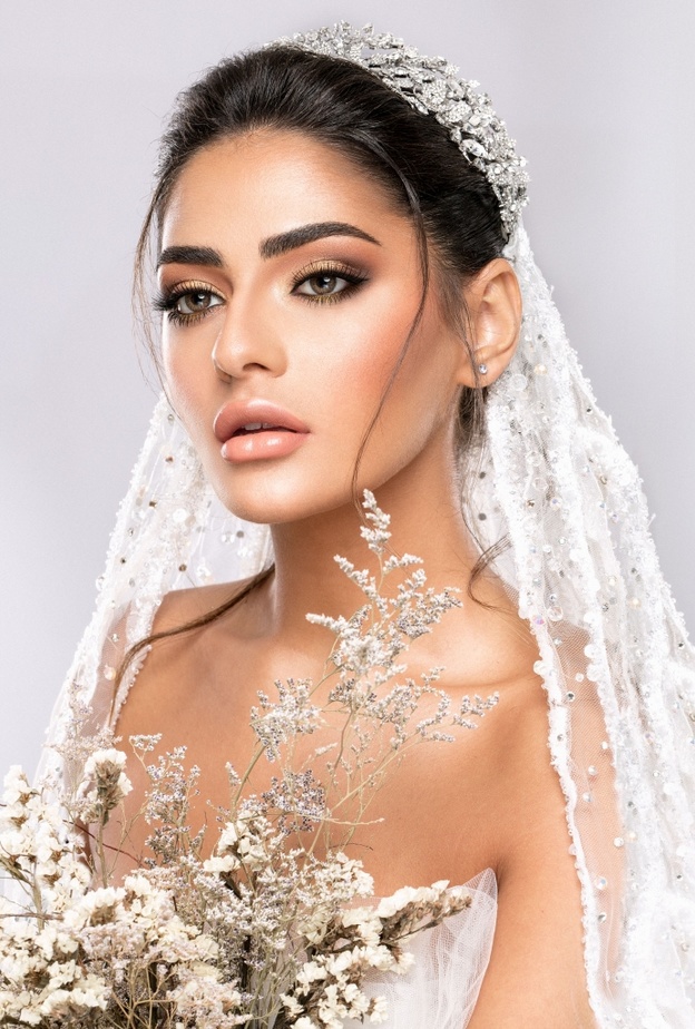 مكياج ترابي لخبير التجميل فادي قطايا