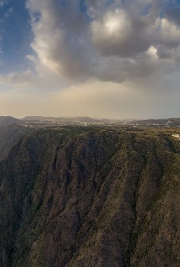 لعشاق الطبيعة.. 3 وجهات مثالية للاستجمام في عسير الساحرة