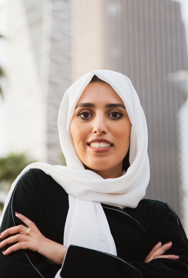 منتجة الأفلام السعودية "هاجر النعيم" لـ "هي":  نحرص على أن يكون التميز هو العنوان الأكبر والموحّد لدعم المواهب