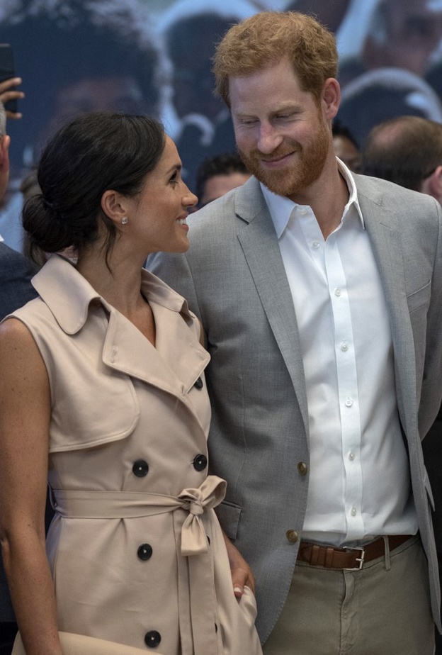 حبيبات الأمير هاري السابقات أم ميغان ماركل.. من الأجمل؟