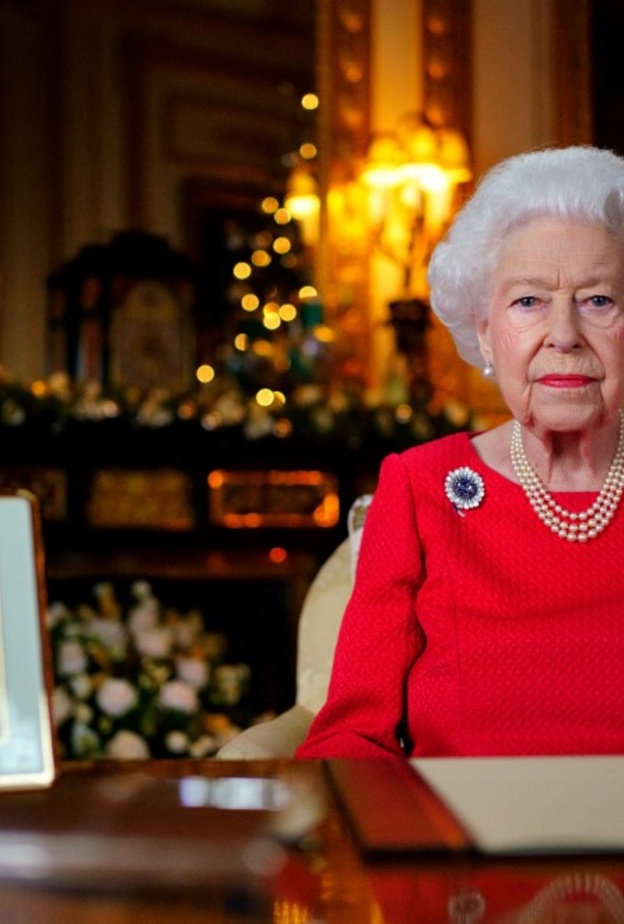ما بين أول وآخر خطاب.. أين سٌجلت رسائل نهاية العام للملكة إليزابيث الراحلة؟