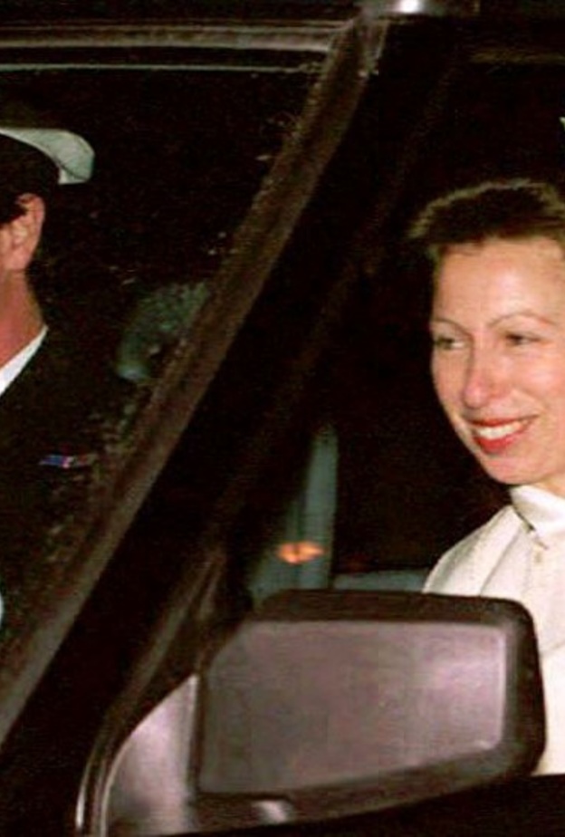 بمناسبة 30 عاما على زواجهما.. من هي الأميرة آن والسير تيموثي لورانس؟