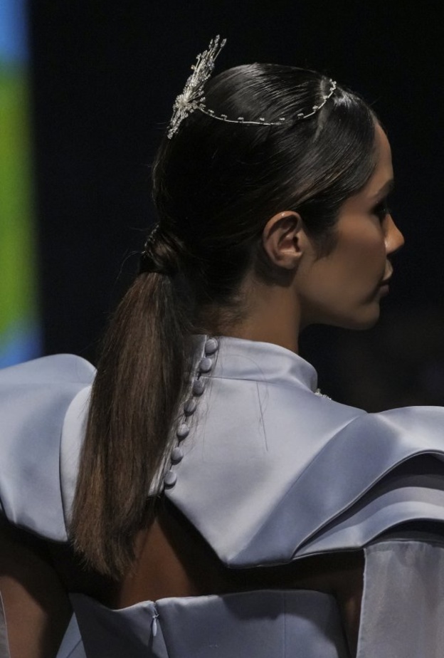 التسريحة الملكية لإطلالة مبهرة في اليوم الوطني الإماراتي