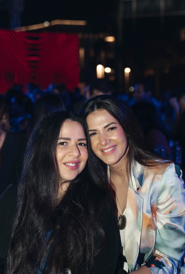 دنيا وإيمي سمير غانم