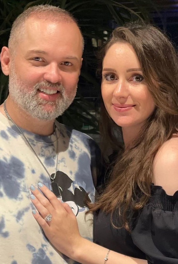 حصاد 2022 .. مشاهير عرب حملوا لقب "بابا" و"ماما" لأول مرة هذا العام