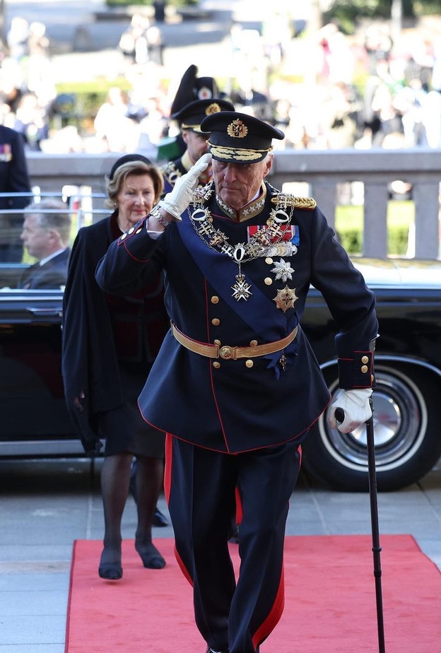 نقل هارالد الخامس ملك النرويج إلى المستشفى بعد إصابته بالعدوى