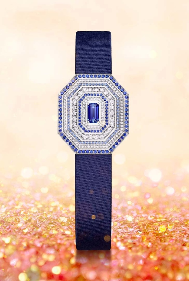 ساعة من  Harry Winston