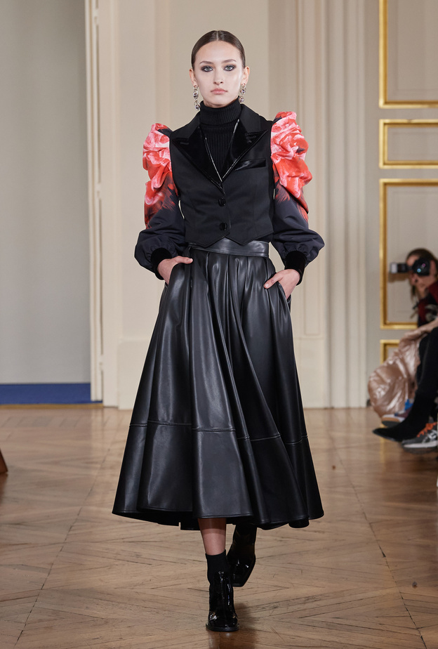 أجمل 6 موديلات تنانير بقصة الكلوش