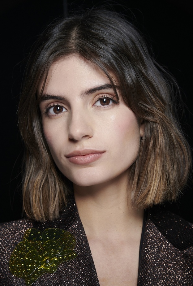 مستحضرات تجميل تحتاجها كل امرأة لبشرة مشرقة بعلب هدايا فاخرة