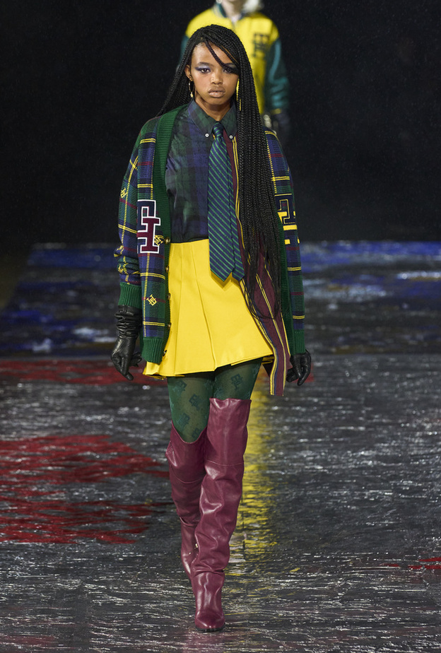 الكارديغان صيحة خريف 2022 من Tommy Hilfiger