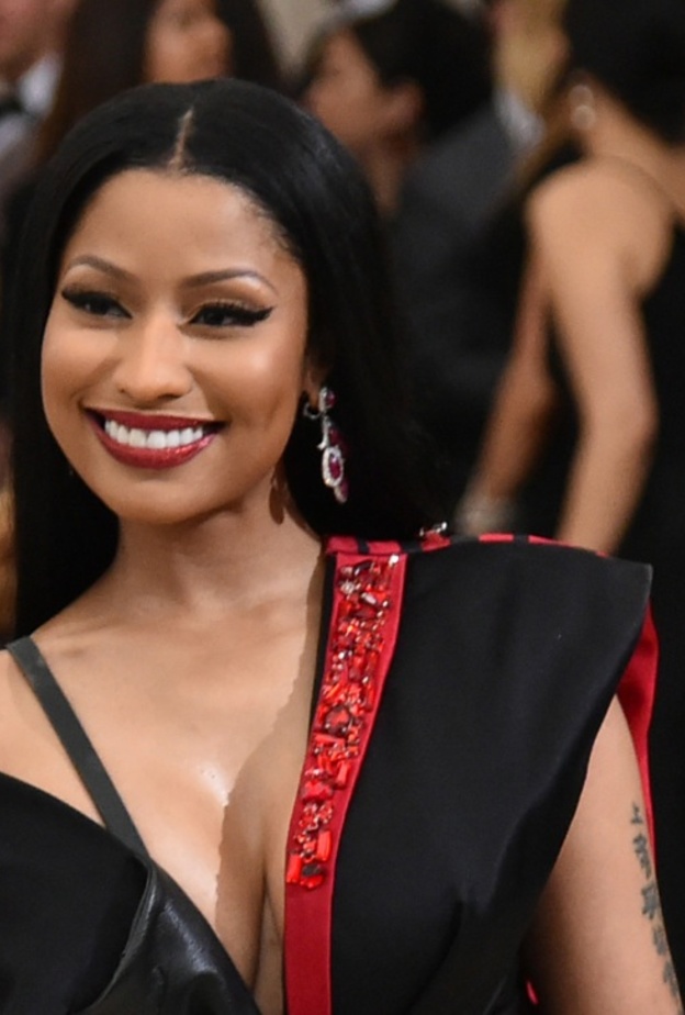 نيكي ميناج تشتري منزلا بأكثر من ١٩ مليون دولار