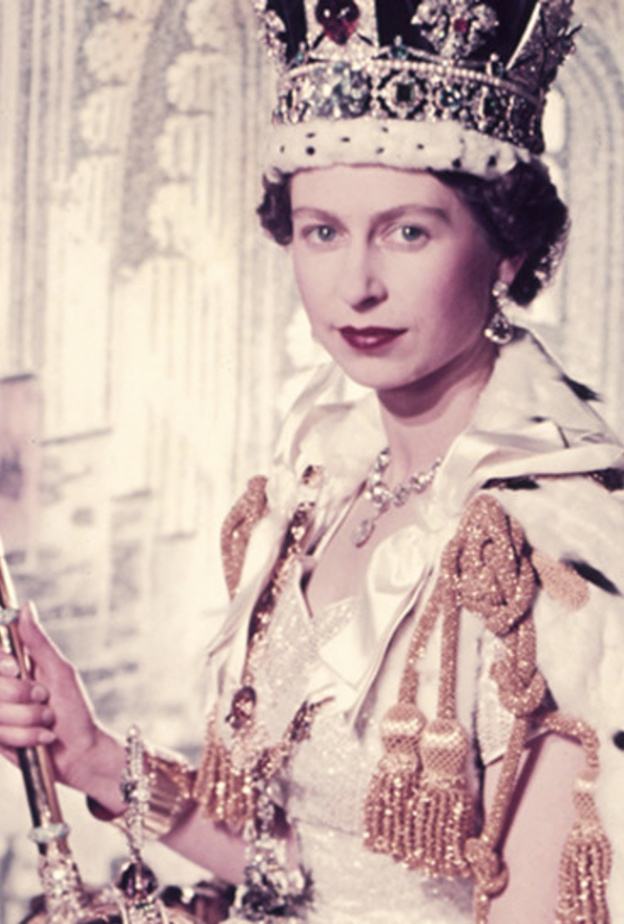 تعرفي على أكثر الأفراد في العائلة المالكة البريطانية شبها ببعضهم البعض