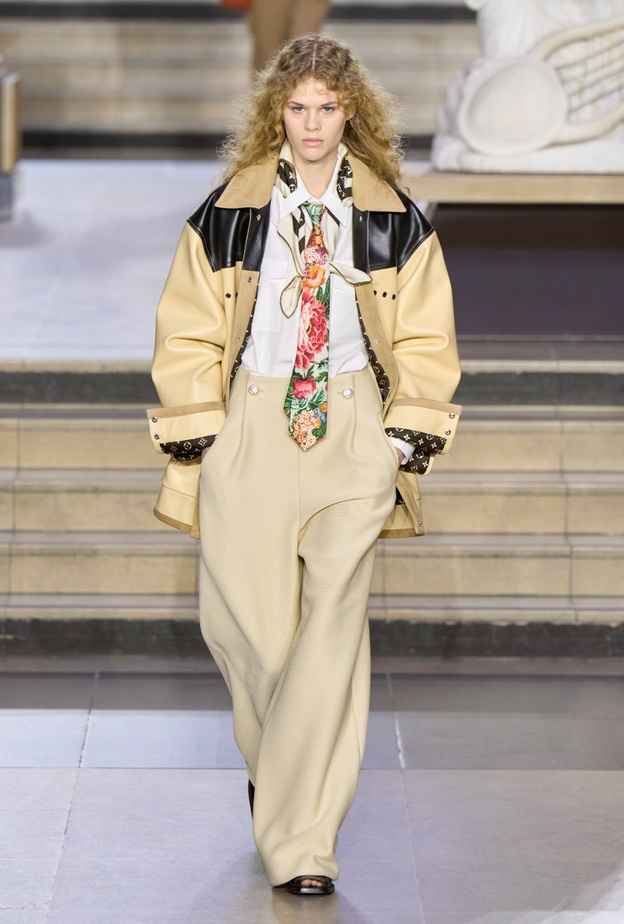 7 دور قدّمت سترات واسعة القصّات لموسم خريف وشتاء 2022